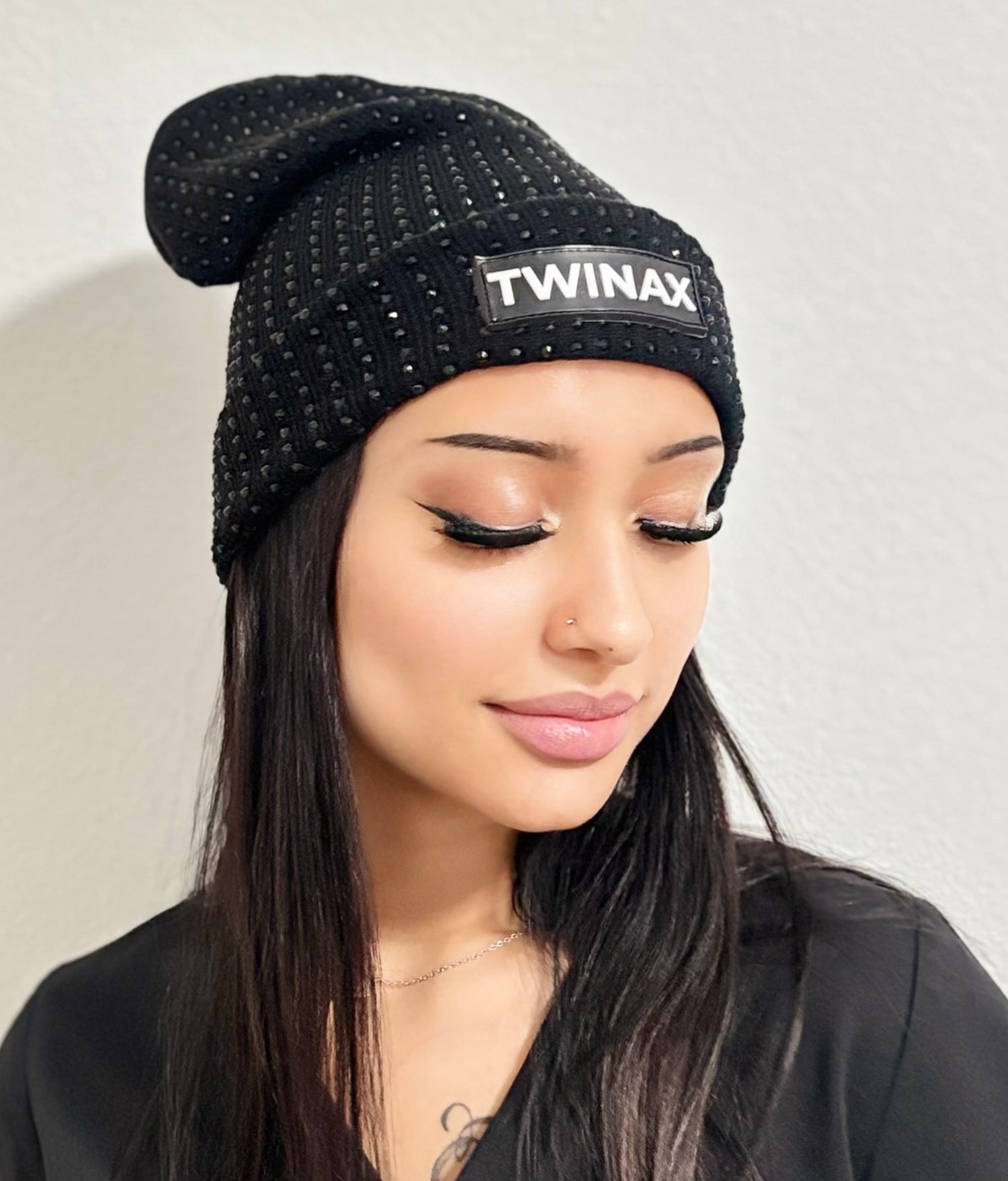 Women's Embellished Beanie Hat – Stylish, cozy winter beanie with elegant embellishments for a chic look.