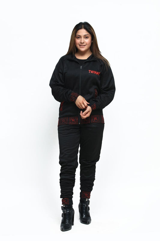 Classic Oblee Tracksuit Black - A premium black tracksuit crafted for style and performance.